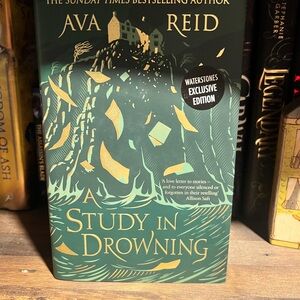 Waterstones A Study in Drowning by Ava Reid - Green & Gold Hardcover